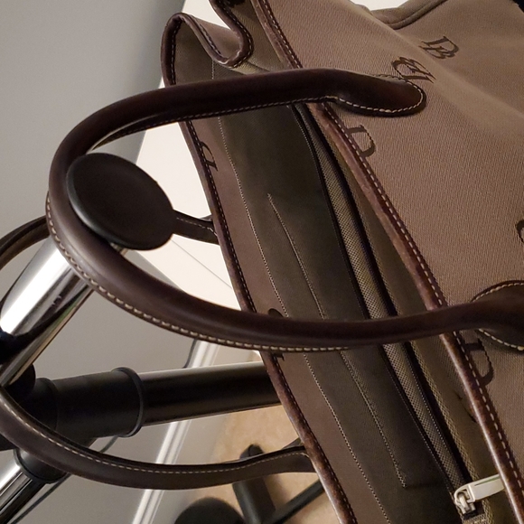 Authentic Dooney & Bourke bag - Picture 5 of 12